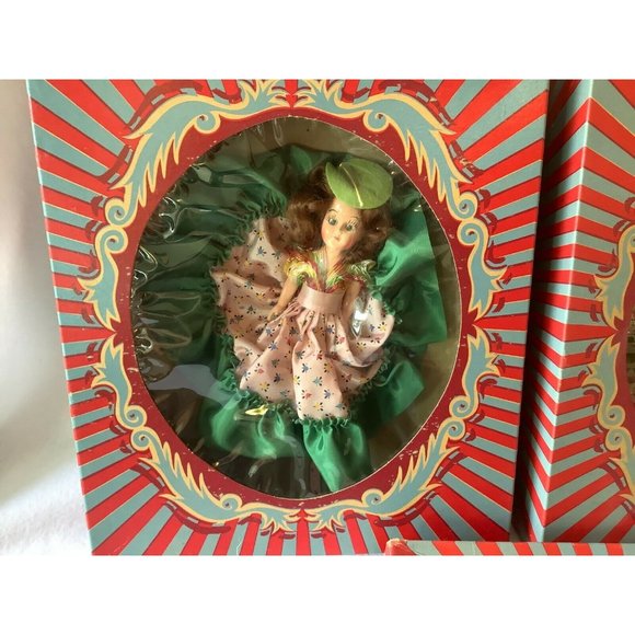 Penny's 2/$1.00 Hollywood Sleep Eye Doll, Set of 5 - Picture 2 of 10